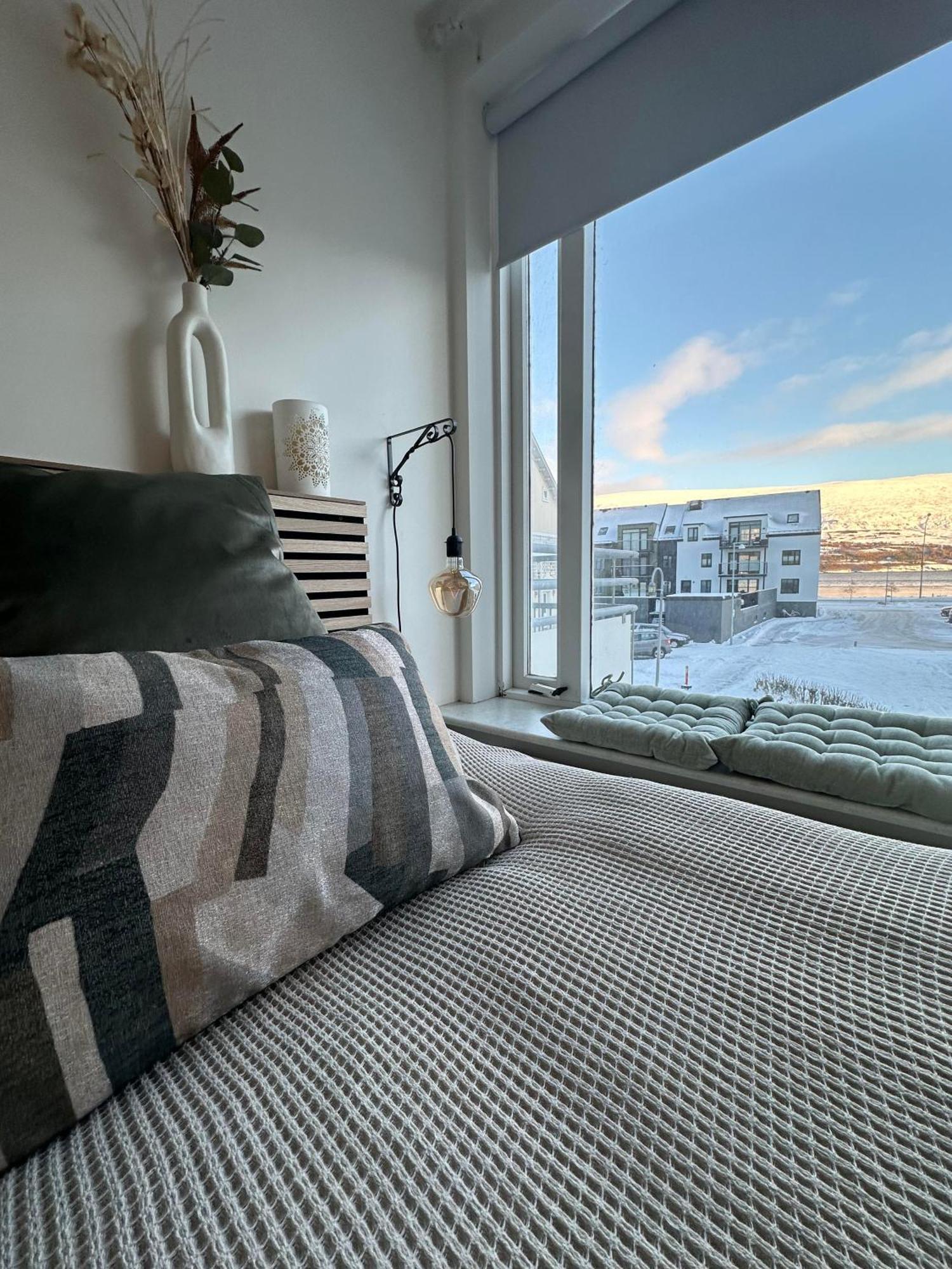 Charming Deluxe Apartment Akureyri Eksteriør billede