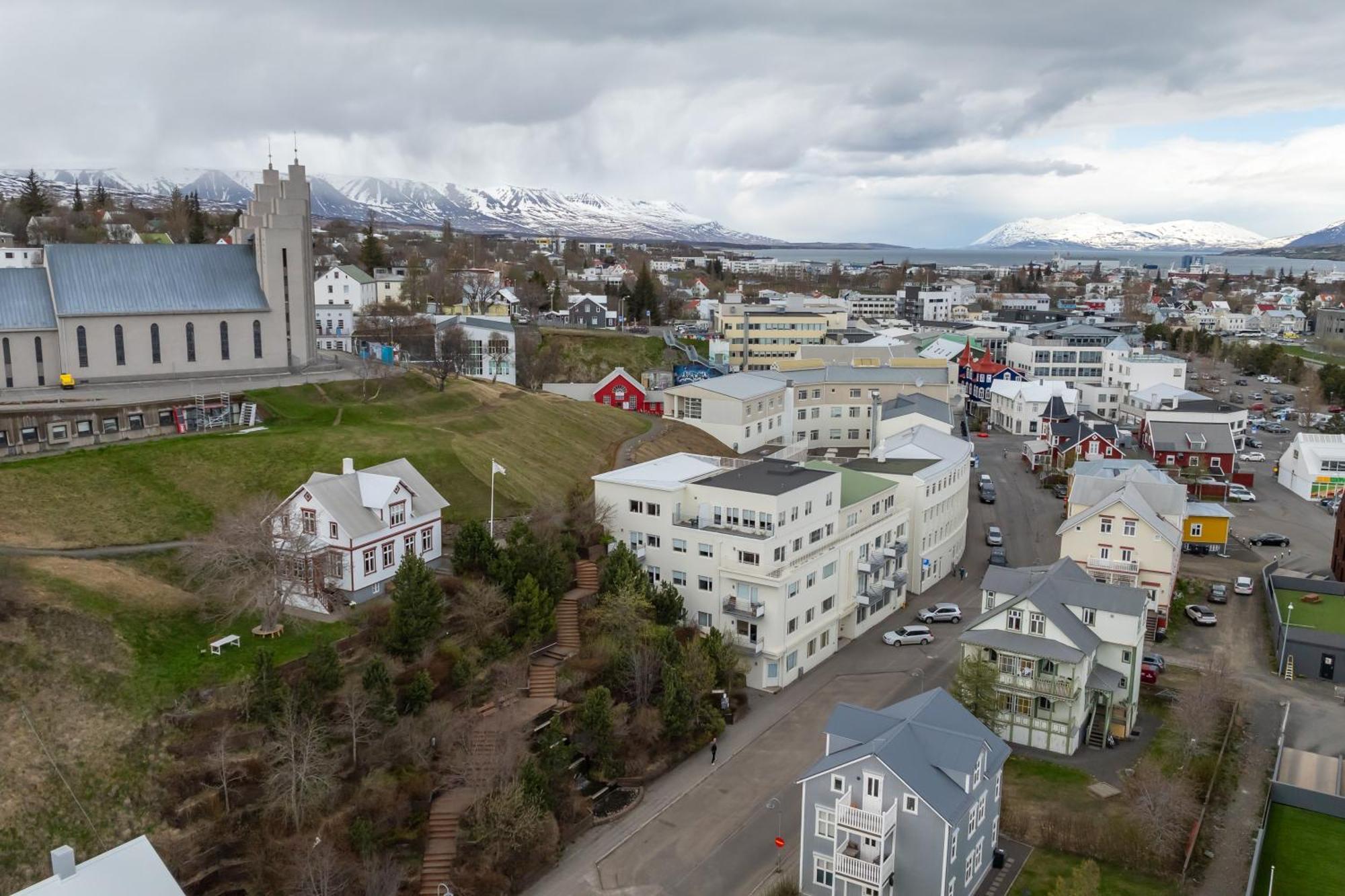 Charming Deluxe Apartment Akureyri Værelse billede