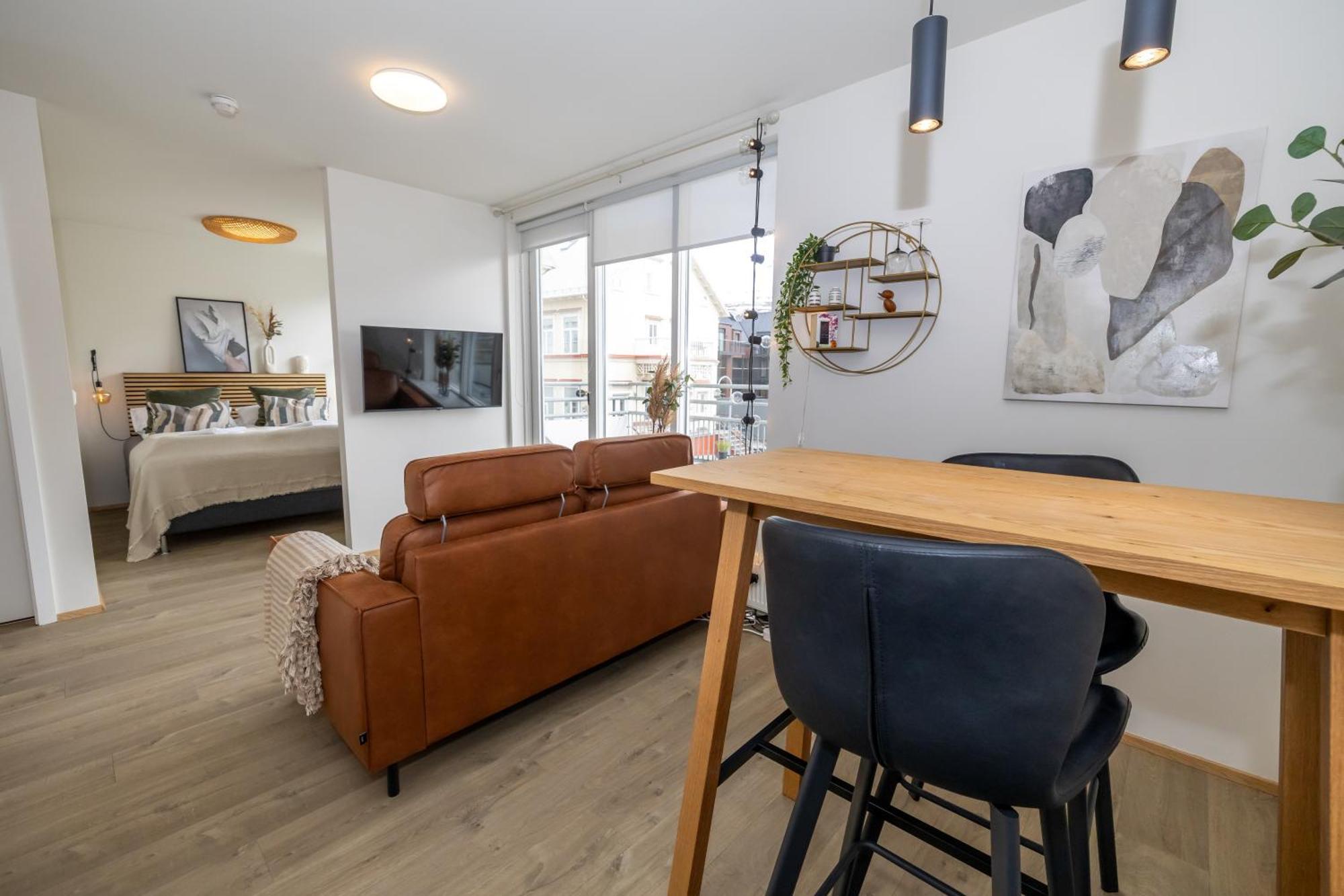 Charming Deluxe Apartment Akureyri Værelse billede