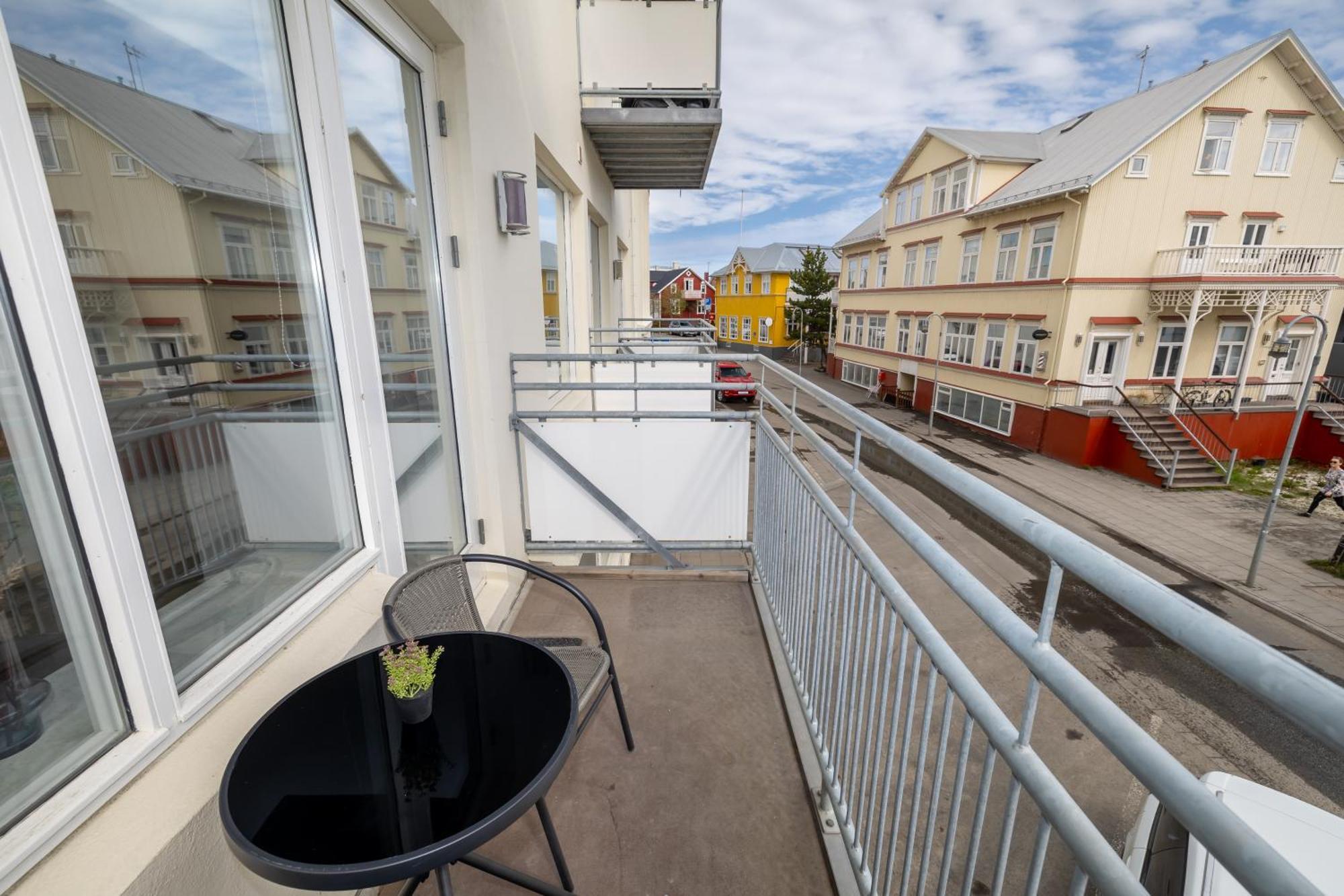Charming Deluxe Apartment Akureyri Værelse billede